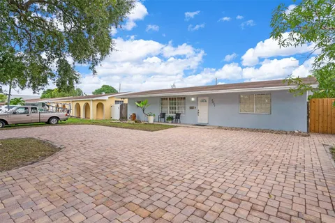 2637 Utopia Dr, Miramar FL 33023