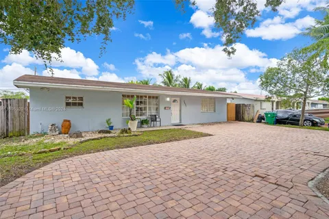 2637 Utopia Dr, Miramar FL 33023