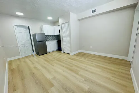 2940 W Flagler St # 5, Miami FL 33135