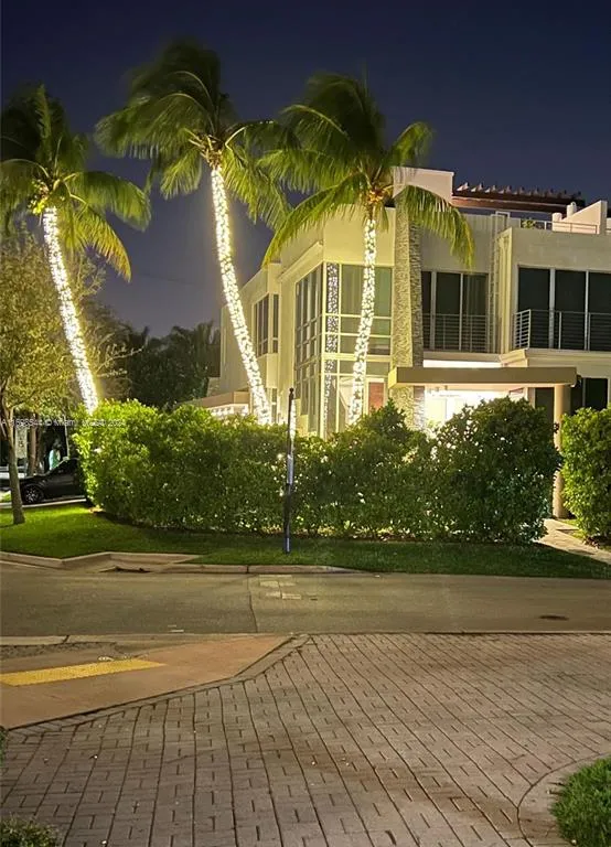 548 Fernwood Rd # 548, Key Biscayne FL 33149