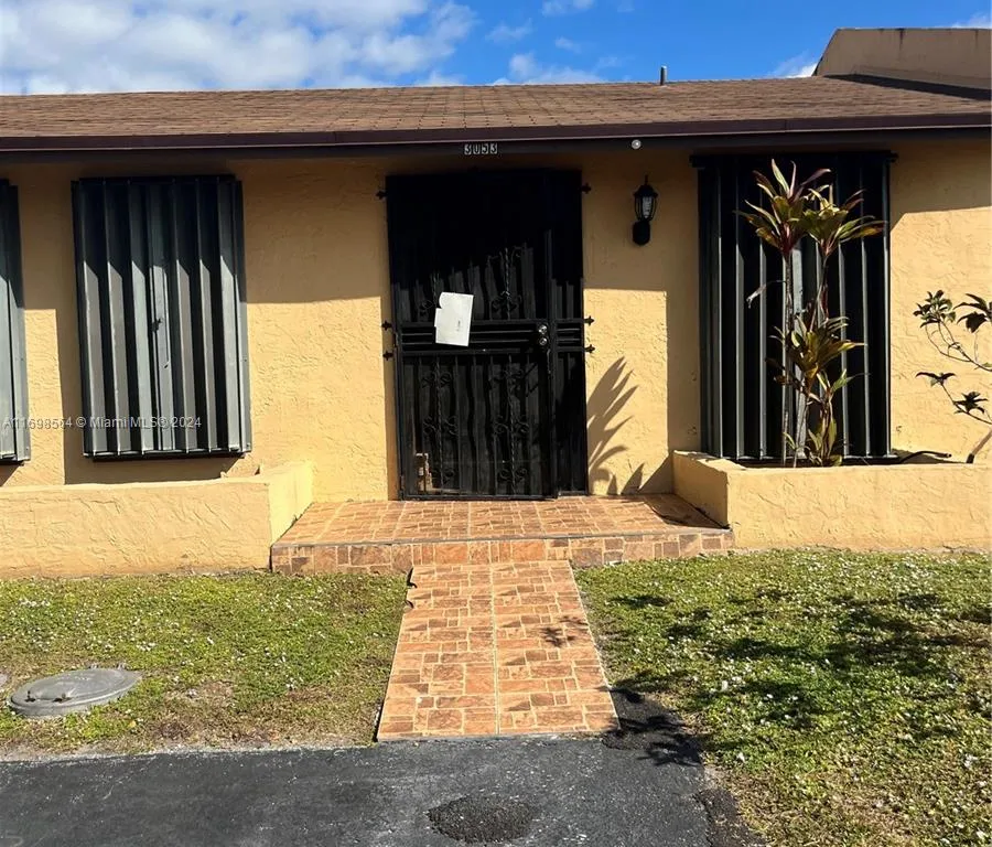 3053 NW 204th Ln # 3053, Miami Gardens FL 33056