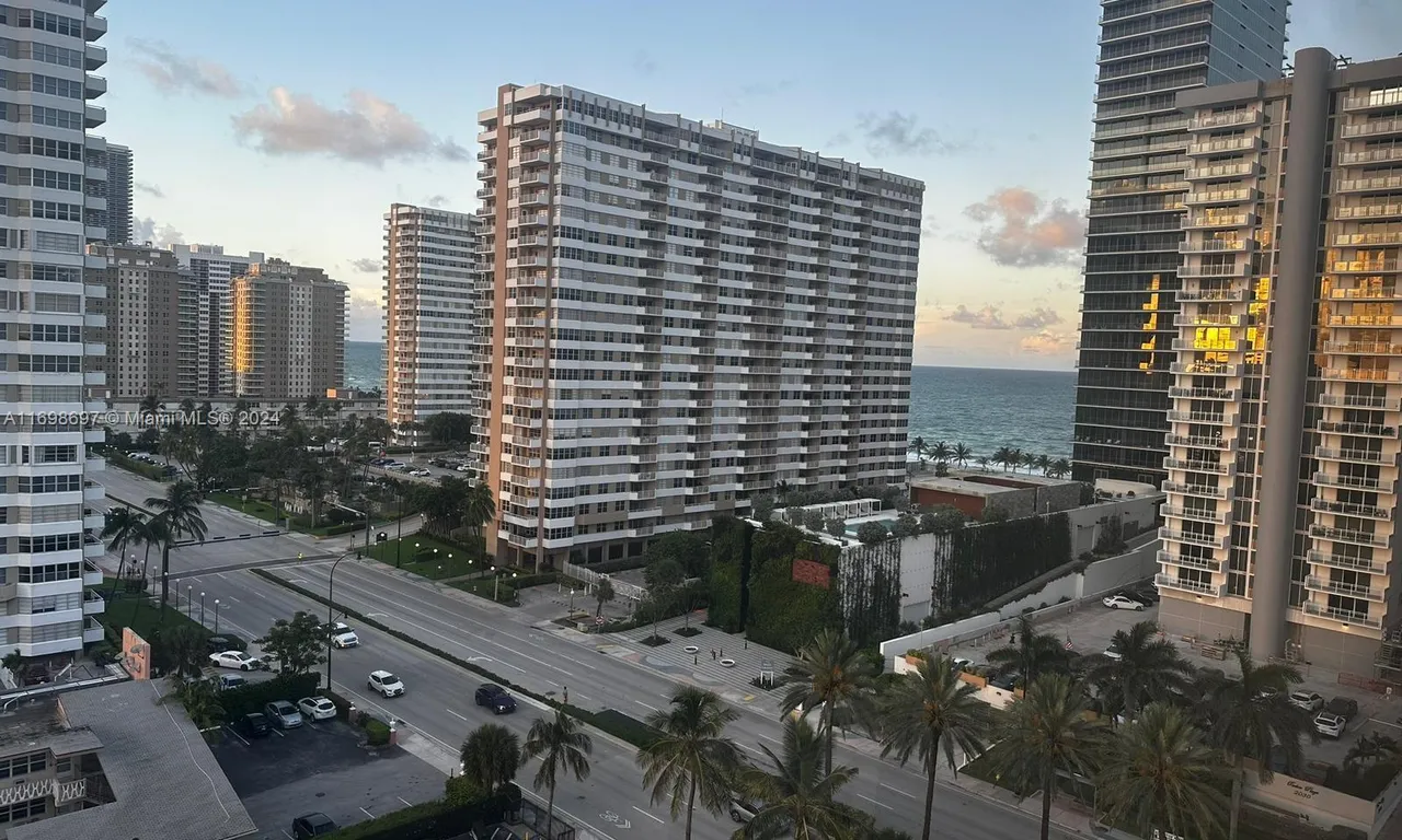 2049 S Ocean Dr # 1208, Hallandale Beach FL 33009