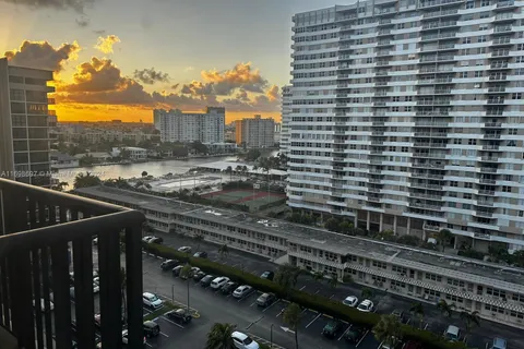 2049 S Ocean Dr # 1208, Hallandale Beach FL 33009