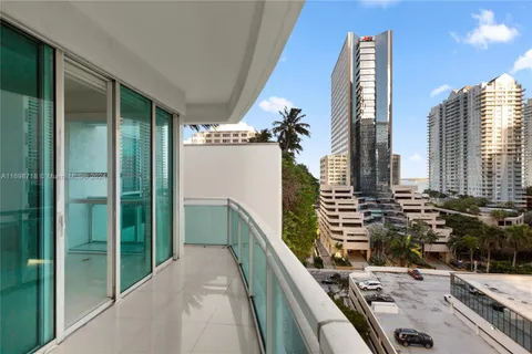 951 Brickell Ave # 1010, Miami FL 33131