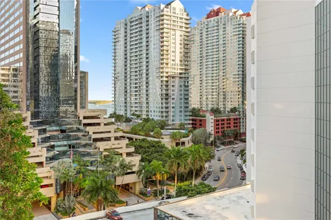 951 Brickell Ave # 1010, Miami FL 33131