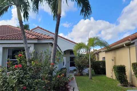 824 Stanton Dr, Weston FL 33326