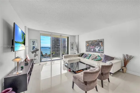 11111 Biscayne Blvd # 1225, Miami FL 33181