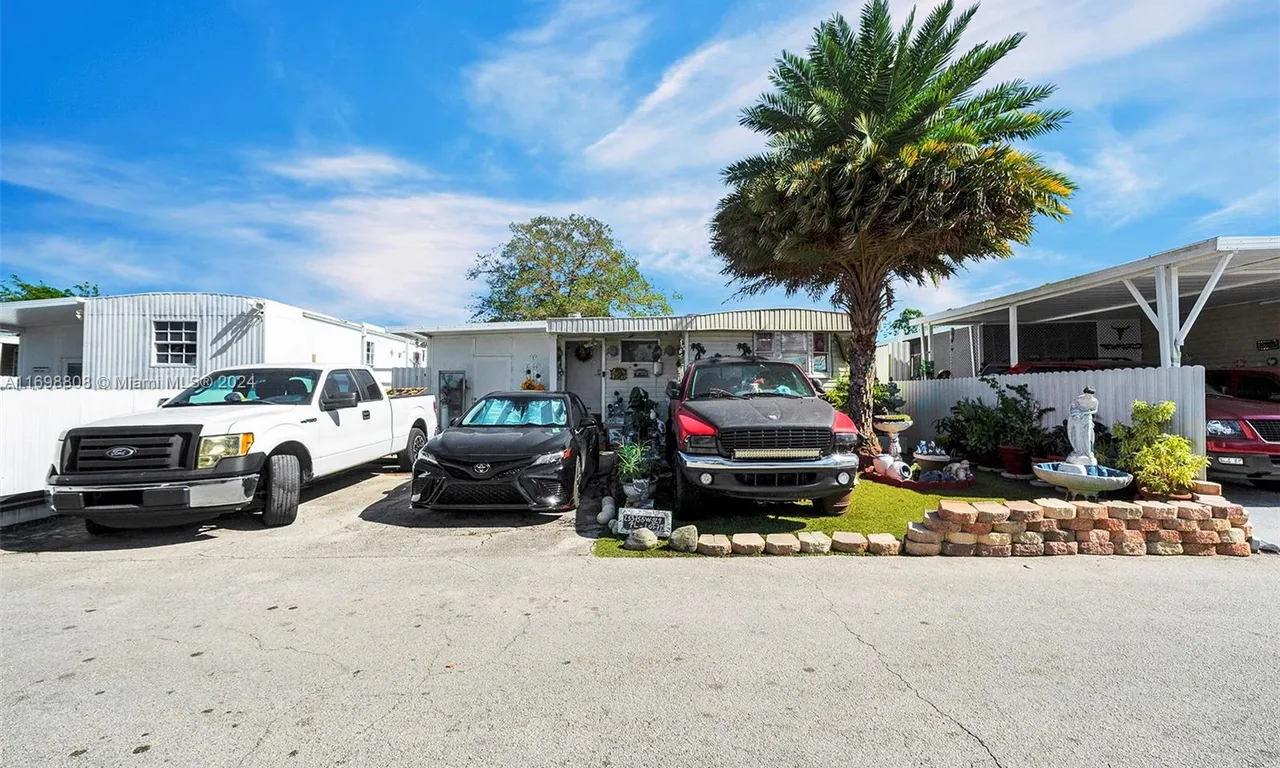 25345 SW SW 129th Pl, Homestead FL 33032