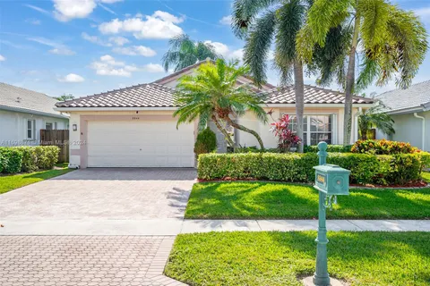 8844 Thames River Dr, Boca Raton FL 33433