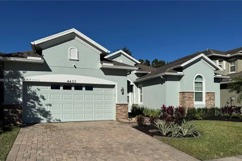 4437 Azure Isle Way, Kissimmee FL 34744