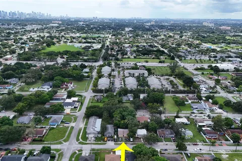 1918 NW 82nd St, Miami FL 33147