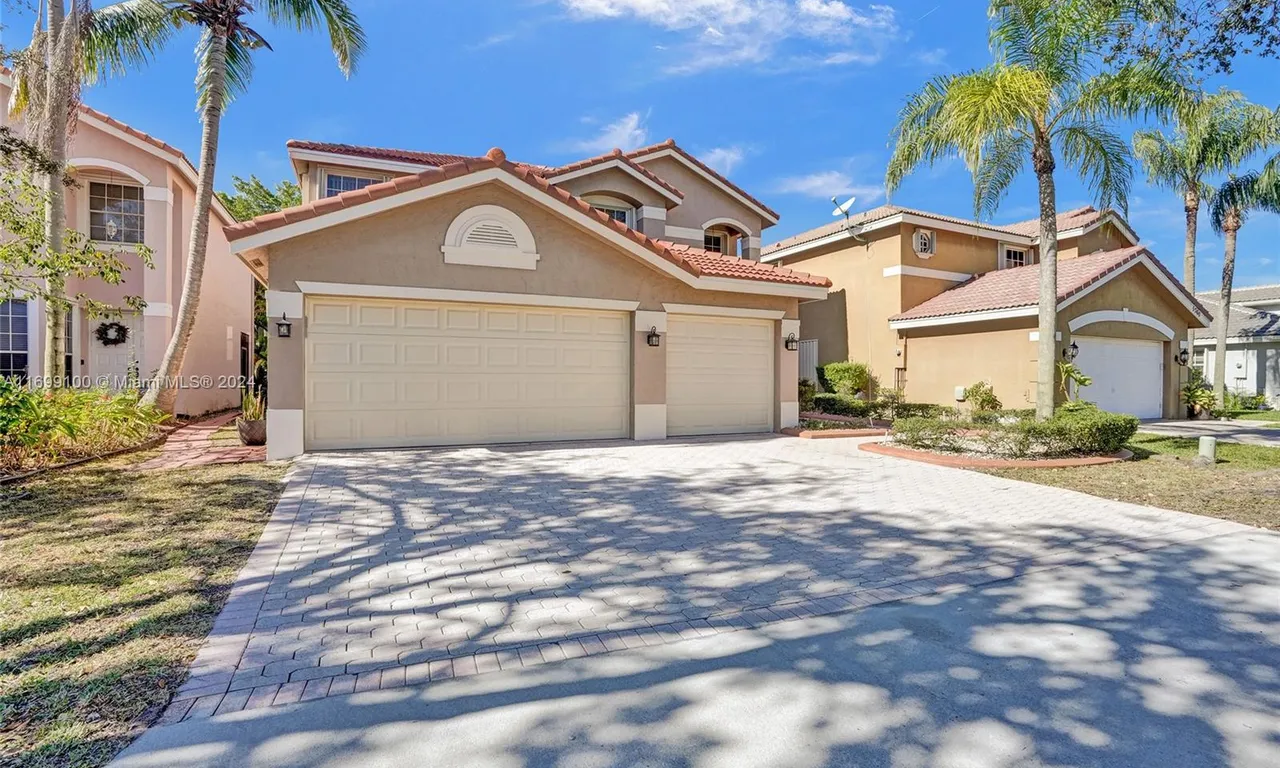 5354 NW 119th Ter, Coral Springs FL 33076