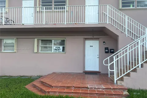 934 79th Ter # 1, Miami Beach FL 33141