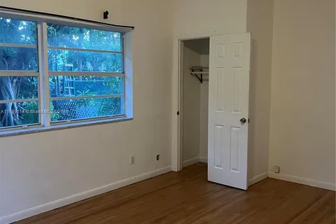 934 79th Ter # 1, Miami Beach FL 33141