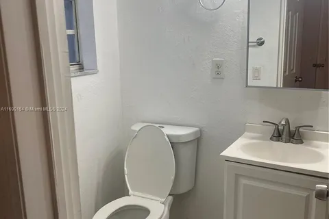 934 79th Ter # 1, Miami Beach FL 33141
