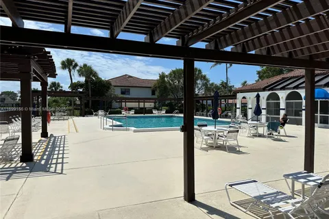 6081 SE Landing Way # 8, Stuart FL 34997