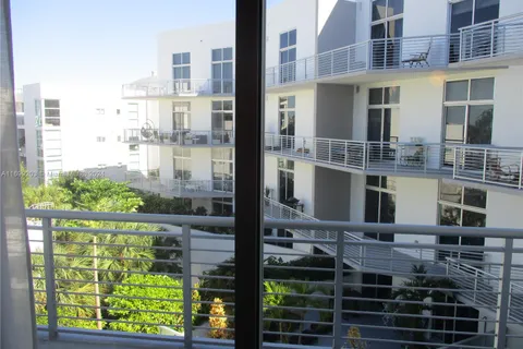 2001 Meridian Ave # 512, Miami Beach FL 33139