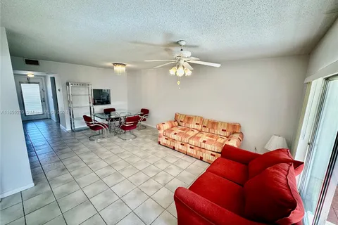 7600 NW 4th Pl # 206, Margate FL 33063