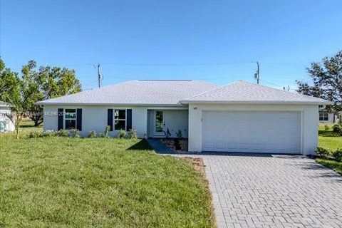 1119 NW 1st PL, Cape Coral FL 33993