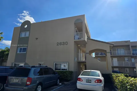 2630 W 76th St # 104, Hialeah FL 33016