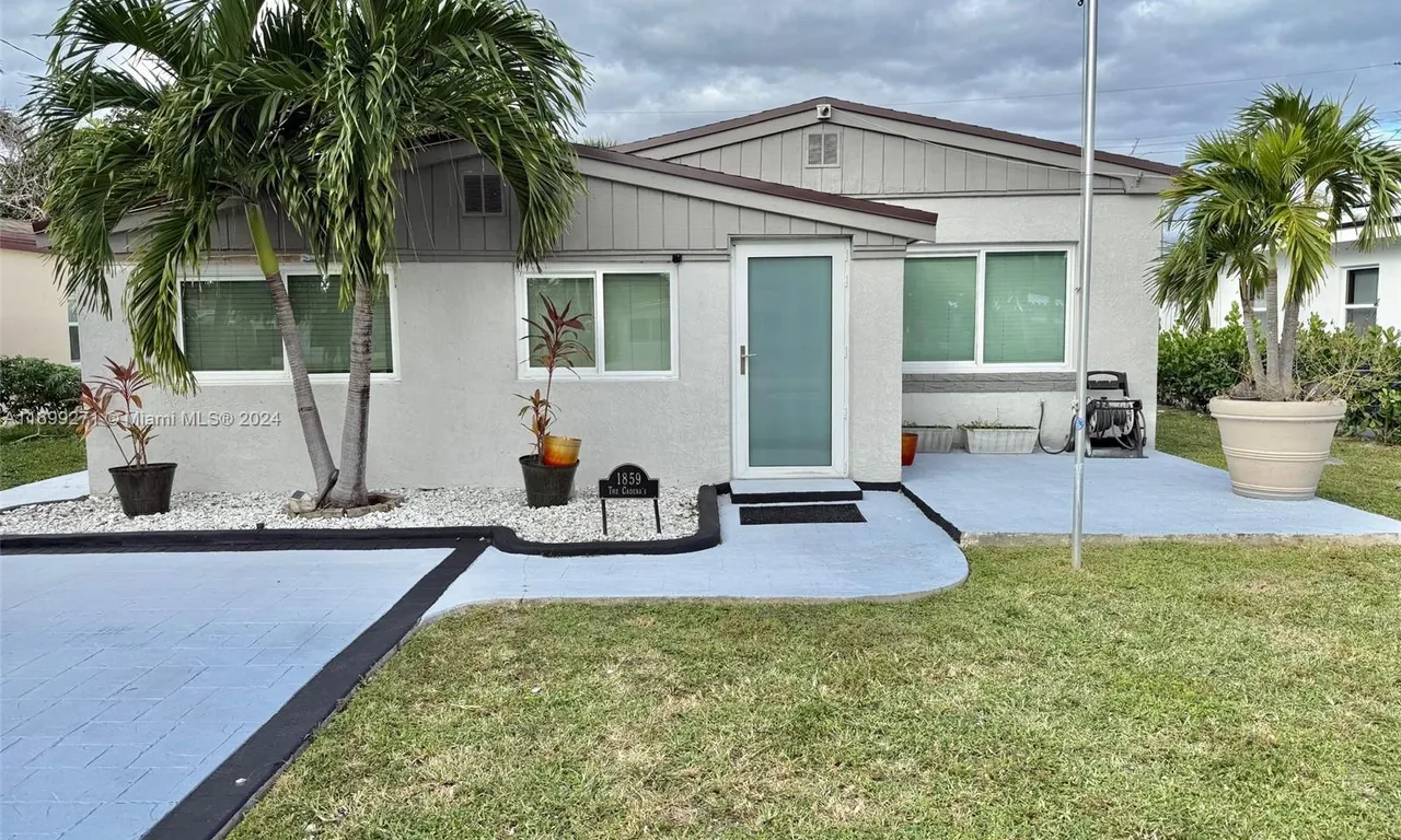 1859 NE 173rd St, North Miami Beach FL 33162