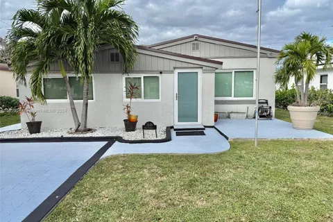 1859 NE 173rd St, North Miami Beach FL 33162