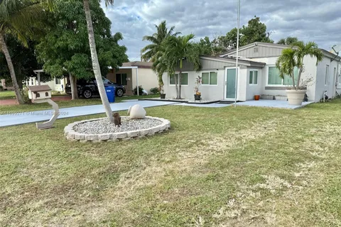 1859 NE 173rd St, North Miami Beach FL 33162