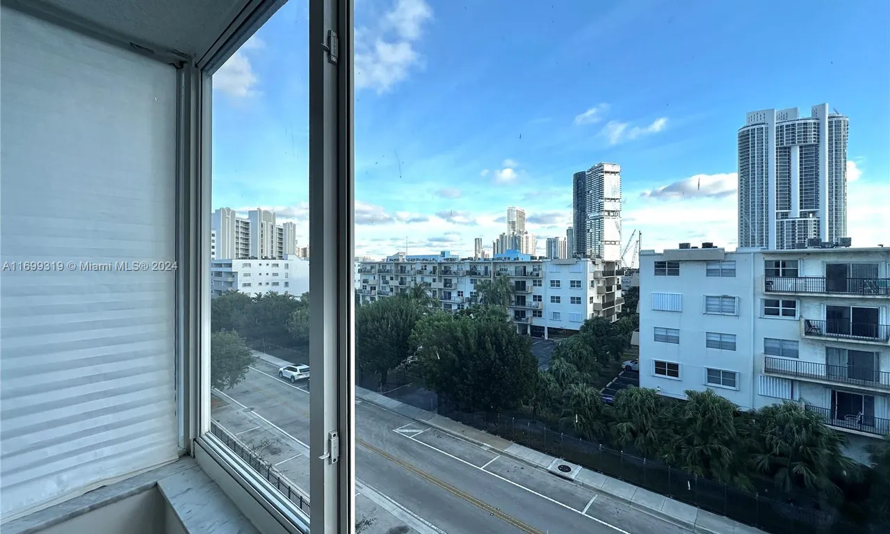 250 180th Dr # 505, Sunny Isles Beach FL 33160