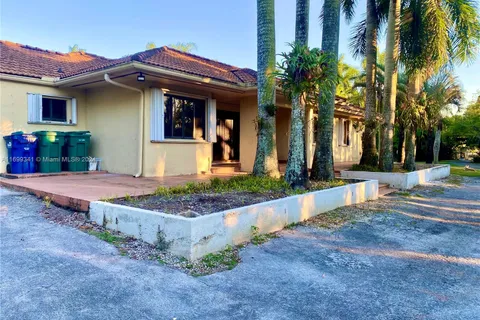 18401 SW 240th St, Homestead FL 33031