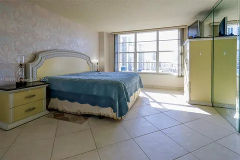 3800 S Ocean Dr # 1709, Hollywood FL 33019