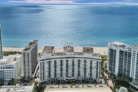 6039 Collins Ave # 25, Miami Beach FL 33140