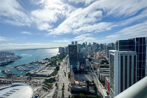 888 Biscayne Blvd # 5504, Miami FL 33132