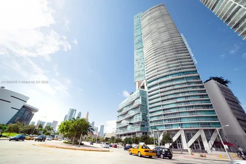 888 Biscayne Blvd # 5504, Miami FL 33132