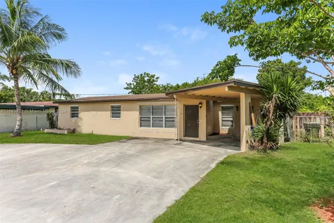 531 SW 38th Ter, Fort Lauderdale FL 33312