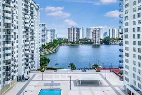 2750 NE 183rd St # 2506, Aventura FL 33160