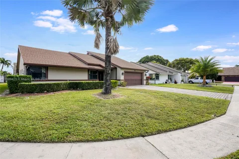 5710 NW 54th Way, Tamarac FL 33319