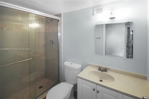 17021 N Bay Rd # 105, Sunny Isles Beach FL 33160