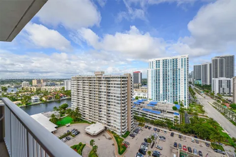 1985 S Ocean Dr # 19K, Hallandale Beach FL 33009