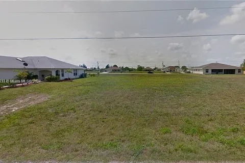 2022 NE 8th pl, Cape Coral FL 33909