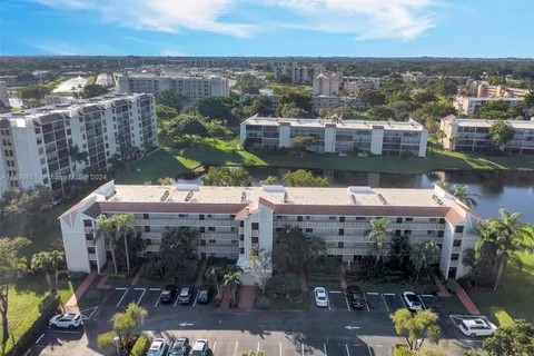 6515 Kensington Ln # 203, Delray Beach FL 33446