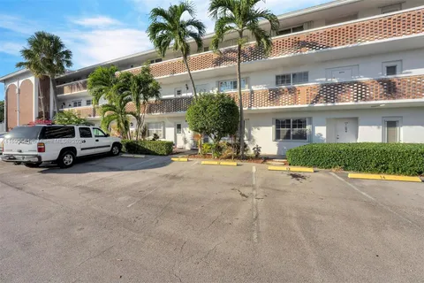 6515 Kensington Ln # 203, Delray Beach FL 33446