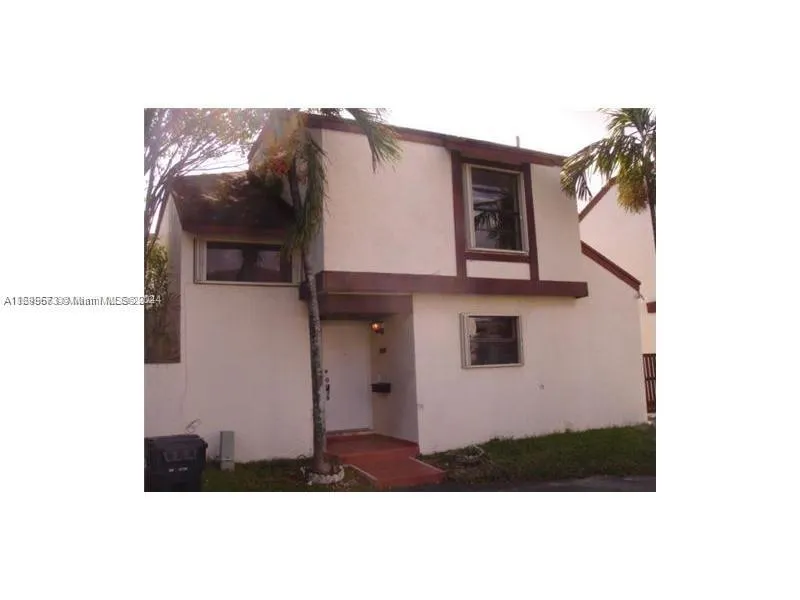 9702 NW 5th Ln # 9702, Miami FL 33172