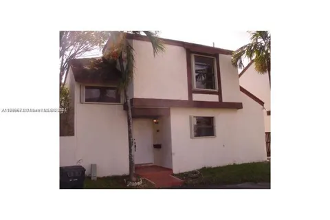 9702 NW 5th Ln # 9702, Miami FL 33172