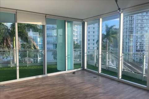 90 SW 3rd St # 1213, Miami FL 33130