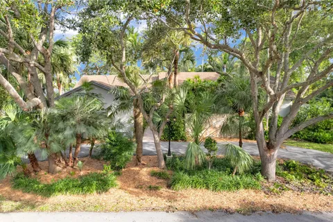 8155 SW 170th St, Palmetto Bay FL 33157