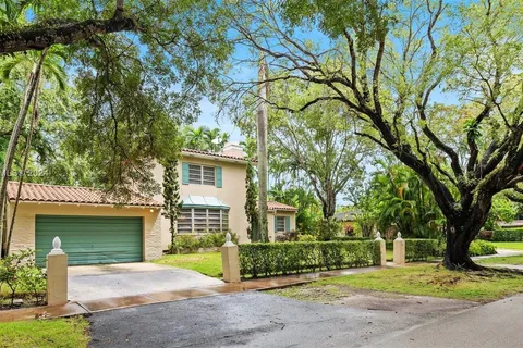 829 Palermo Ave, Coral Gables FL 33134