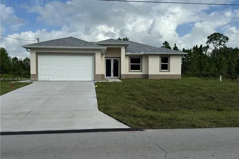 2403 E 10th ST, Lehigh Acres FL 33936