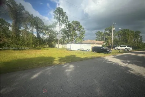 2908 14th ST, Lehigh Acres FL 33971