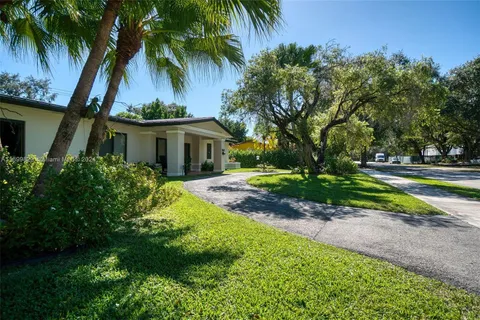 9801 SW 73rd Ct, Pinecrest FL 33156