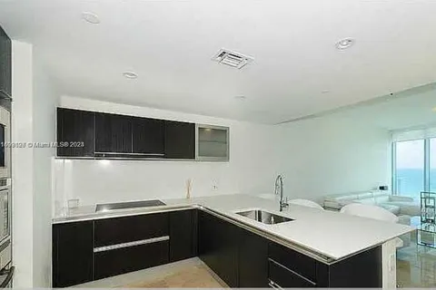 17001 Collins Ave # 1006, Sunny Isles Beach FL 33160